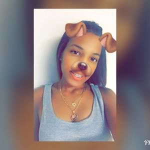 Meet your Posher, Alexandra